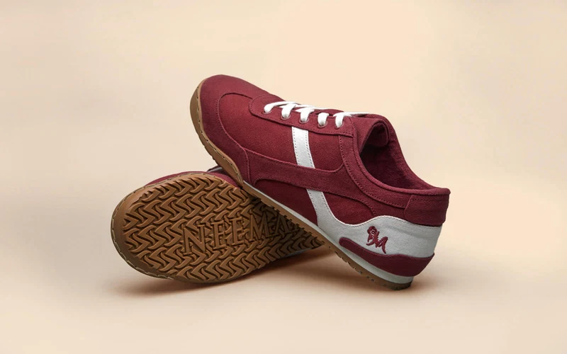 SNEAKER